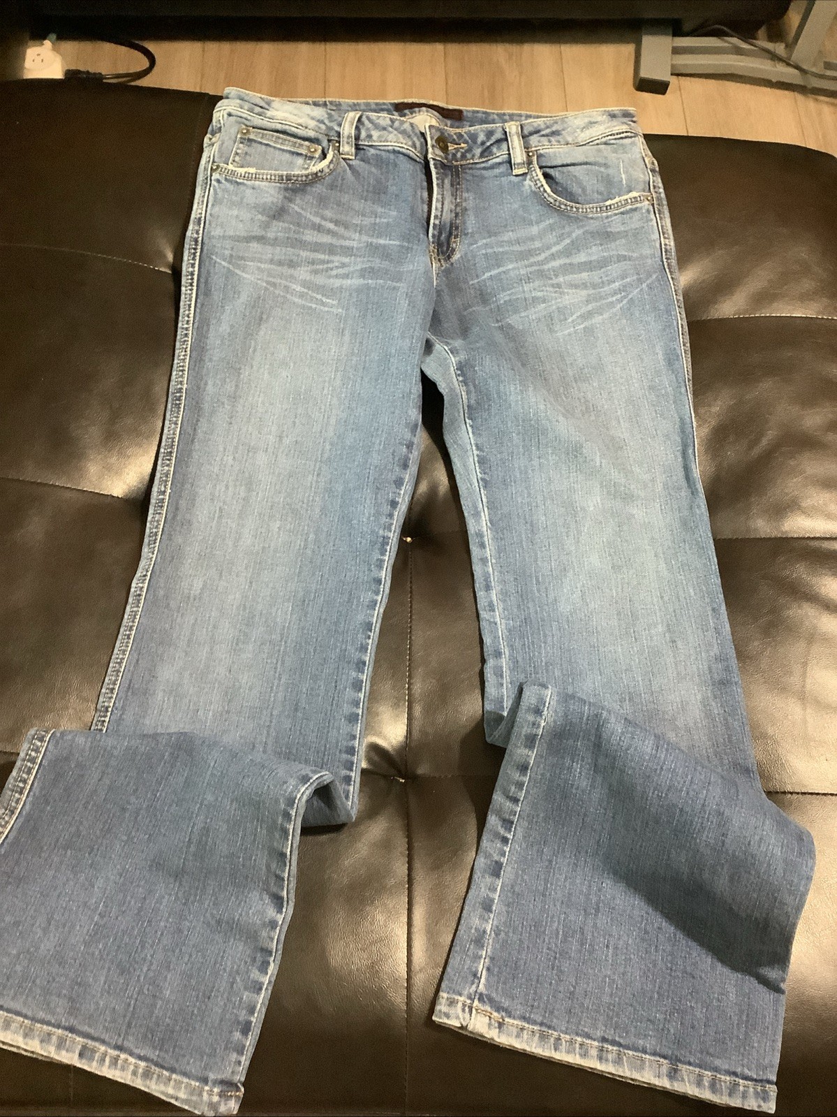 Picture 4 of 19