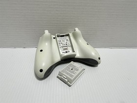 Xbox 360 S Slim 1439 White 500GB Bundle New Laser controller Fully Refurbished 