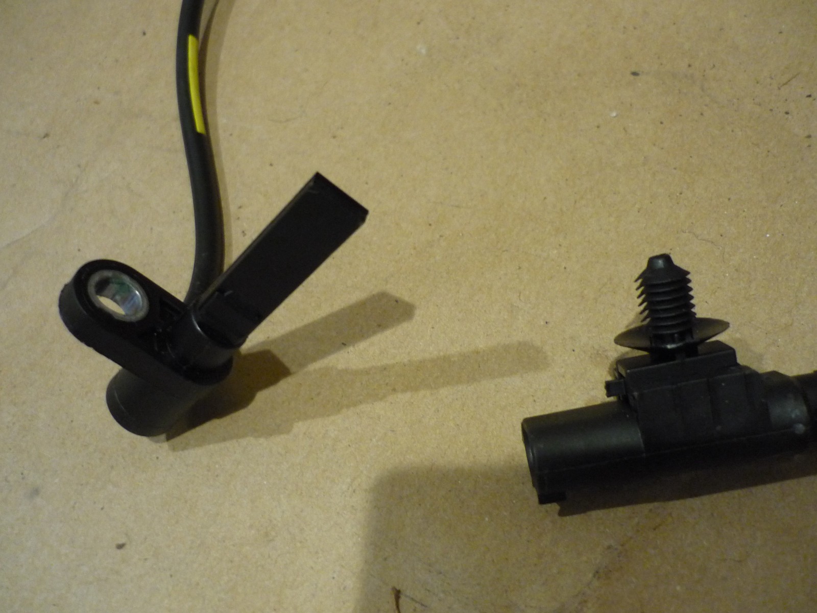 Ferrari 458,488 - Front ABS Sensor (NEW) - P/N 269415