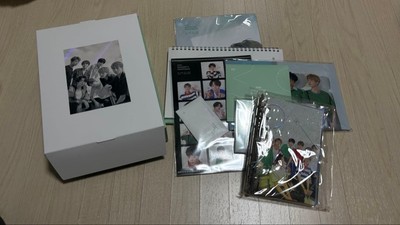 K-POP・アジア BTS 2020 SEASON'S GREETINGS DVD BTS 2020 Season's Greetings DVD New Sealed Includes Photocards