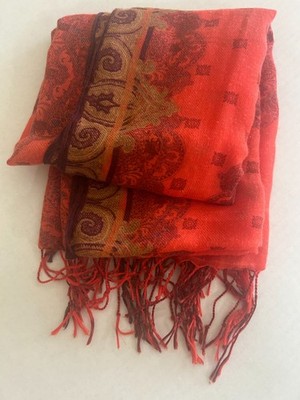 Scarf H&M 78 x 30 multi reds medallions pattern big warm scarf polyester