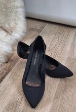 Donald J. Pliner Sleek Black Pointed Kitten Heels Sz 6