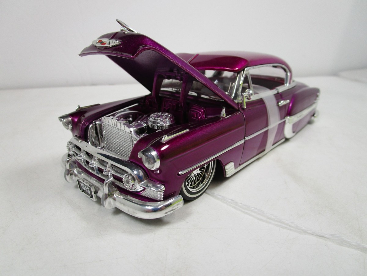 JADA 1/24 STREET LOW PURPLE 1953 CHEVY BEL AIR LOWRIDER NICE