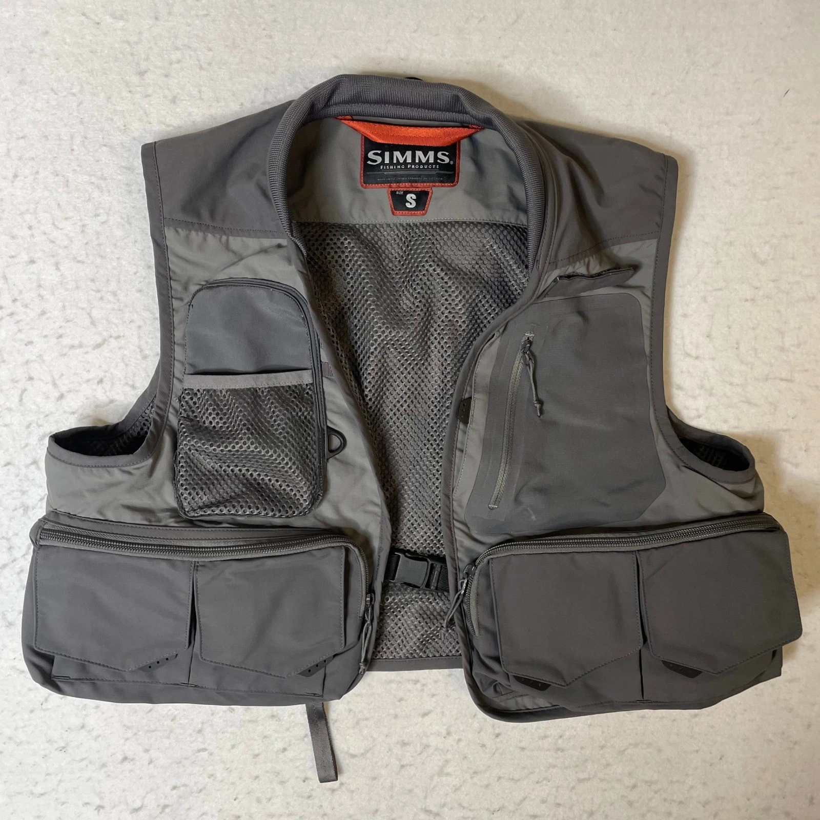 Simms Fishing Products Freestone Vest Mens Small Gray Utility Fly Fishing Gear
Opens in a new window