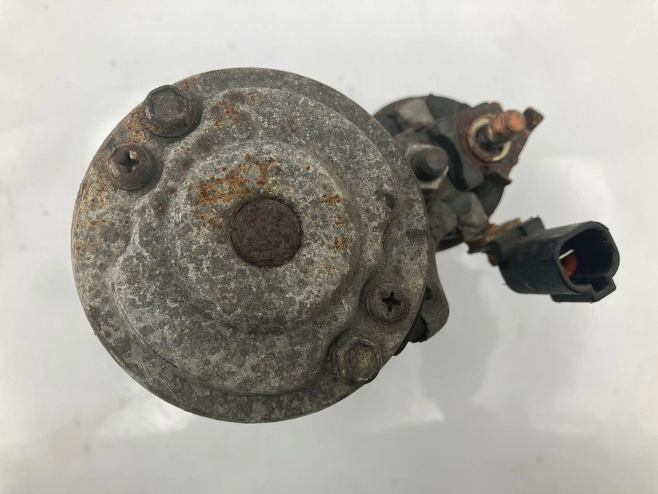  1997 年 INFINITI QX4 启动电机 89K 英里 三菱 233000W010 — 第 3/4 张图片