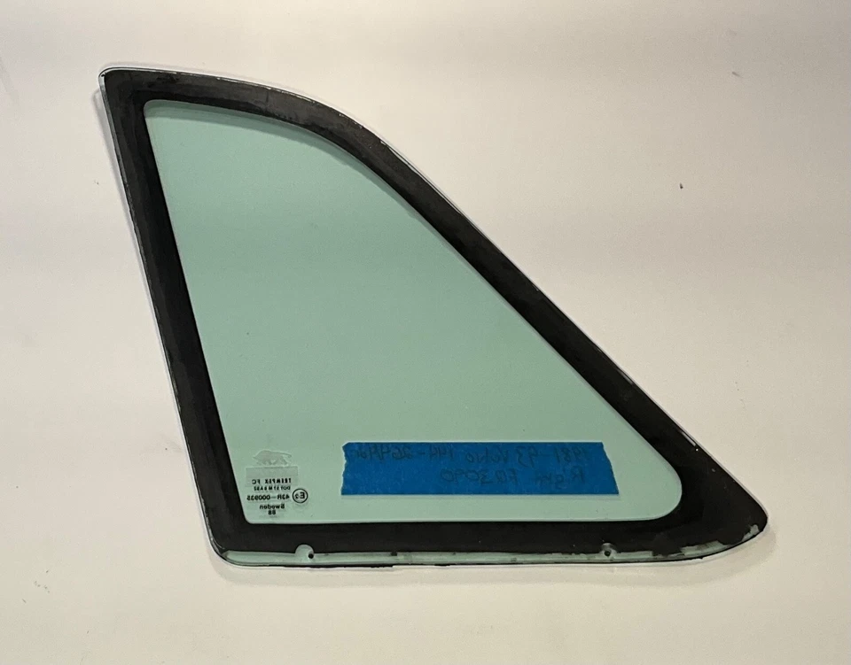 VOLVO 144-264 1981-1993 4 PUERTAS LADO PASAJERO VENTILACIÓN TRASERA CRISTAL USADO Foto 2 de 3