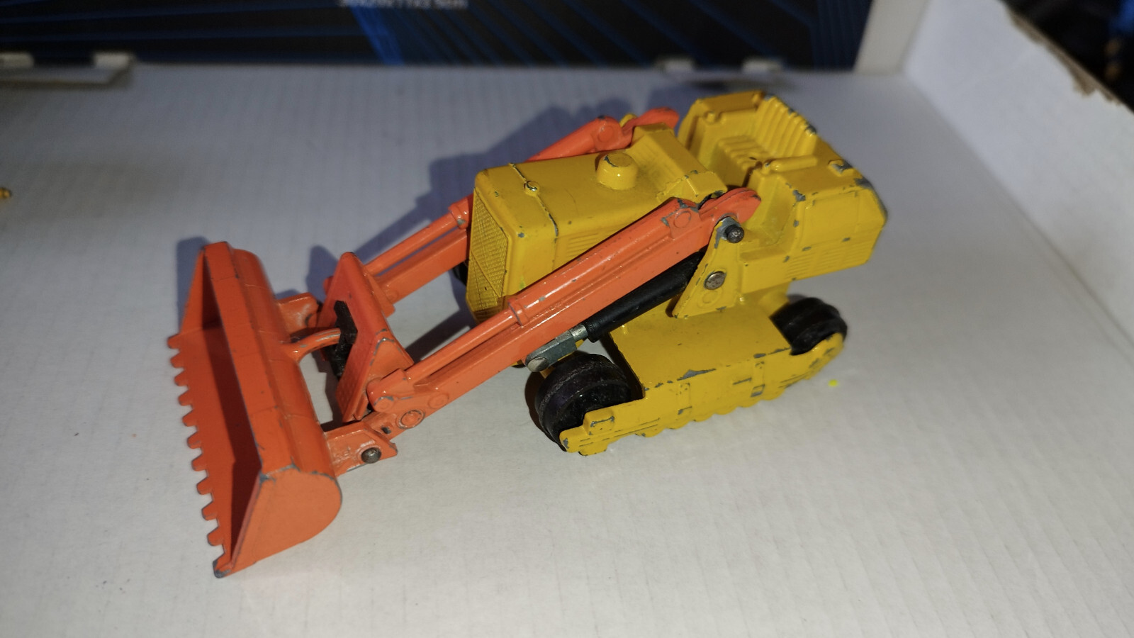 Matchbox 8b, Caterpillar Tractor - Free Price Guide & Review