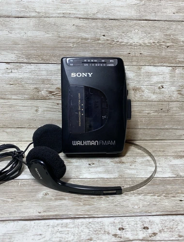 Sony Walkman Black Wm-fx10 Cassette Tape Player AM/FM Radio & Headphones Vintage