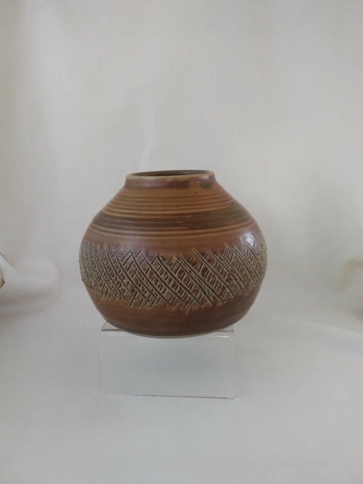 Studio Pottery, Bob Park, Culloden Pottery, Scottish Stoneware Vase - Image 2 of 4