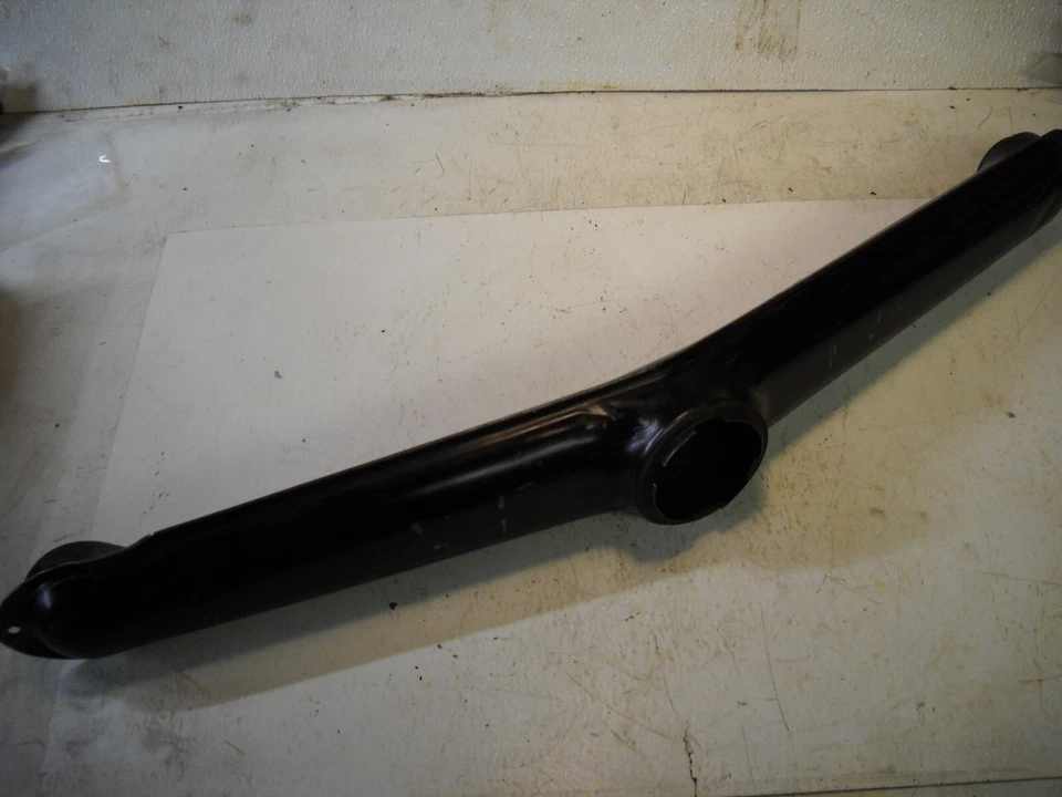 Chevrolet Corvair 1966 tubo de admisión de carburador de motor Foto 2 de 4