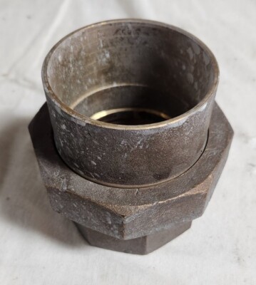 3 Piece Brass Pipe Union Fitting 3.25''  4.25'' Nut Unbranded Industrial
