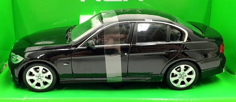 Welly NEX 1/24 Scale Diecast 22465W - BMW 330i - Black - Image 3 of 4
