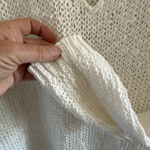 FREE PEOPLE Ivory Lofty Boucle Slouchy V-neck Pullover Alpaca Blend Sweater M - Picture 4 of 8