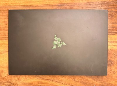 Razer Blade 15 Advanced 2019 144Hz FHD RTX2070 Max i7 8th 16GB 1TB
