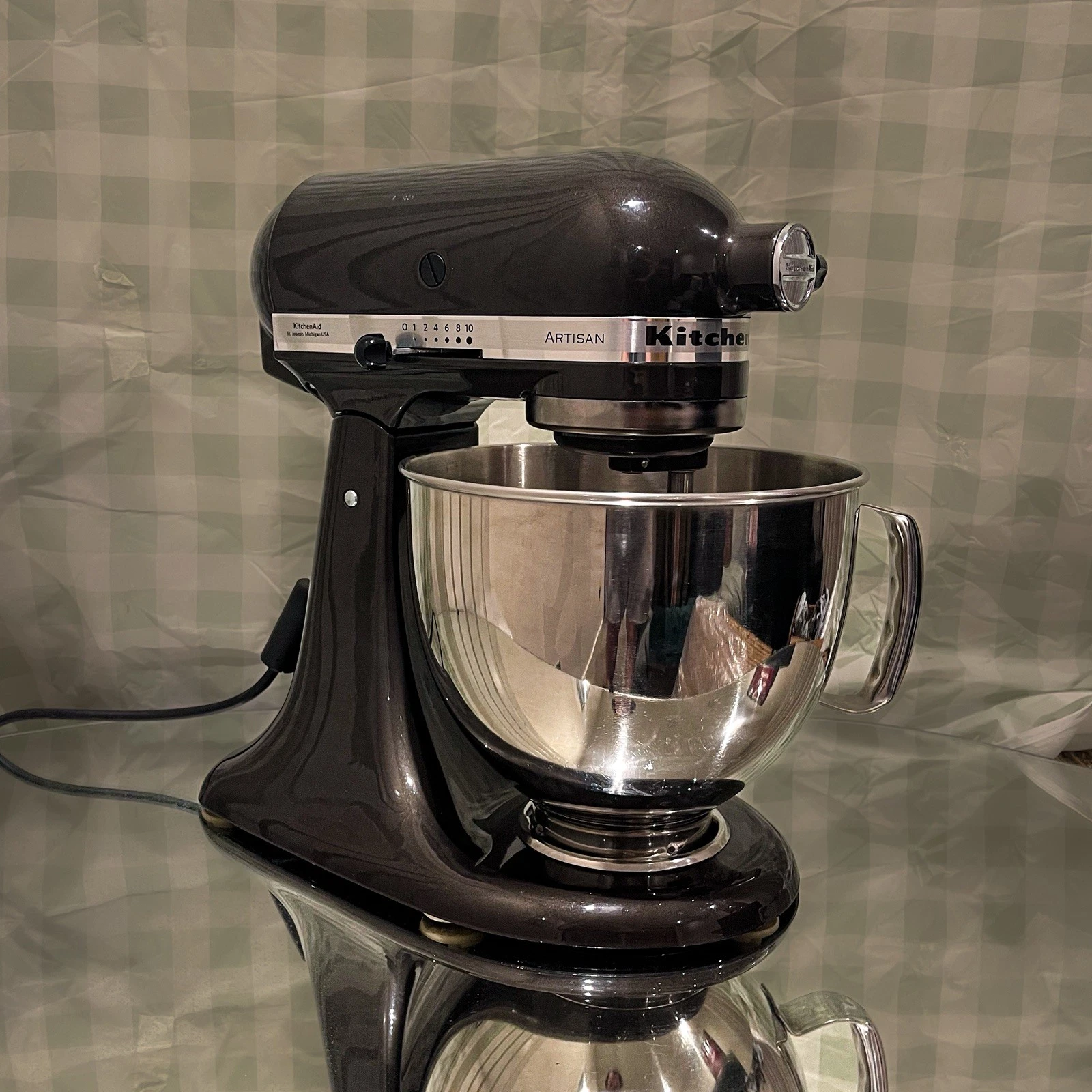 KitchenAid Artisan 4.8 L Stand Mixer | Medallion Silver