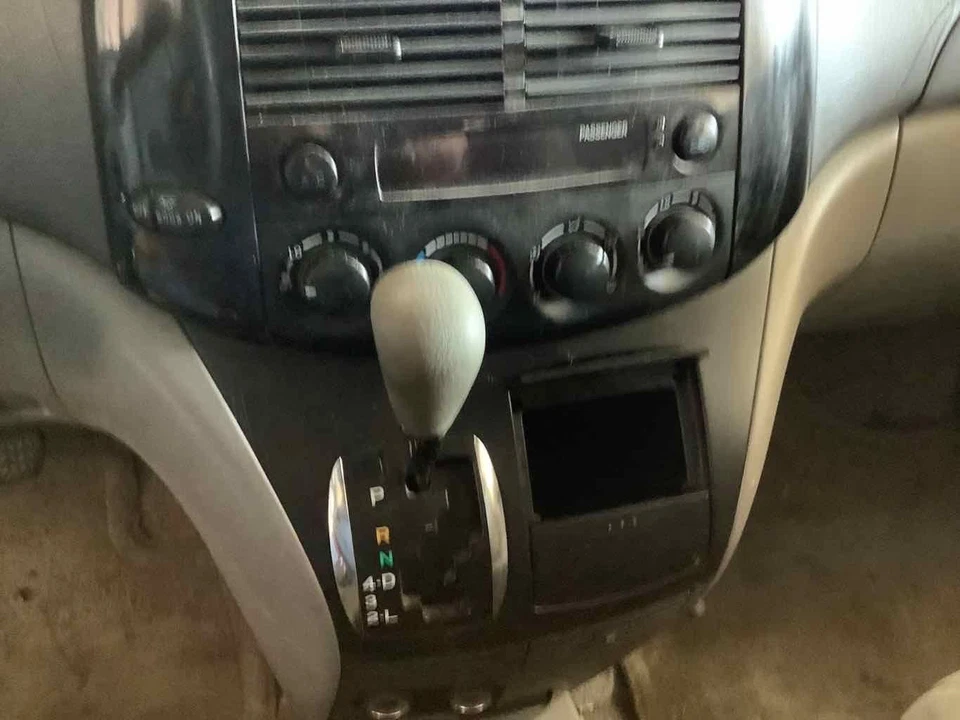 Used Fuel Injection Air Flow Meter fits: 2005 Toyota Sienna  Grade A Foto 4 de 4