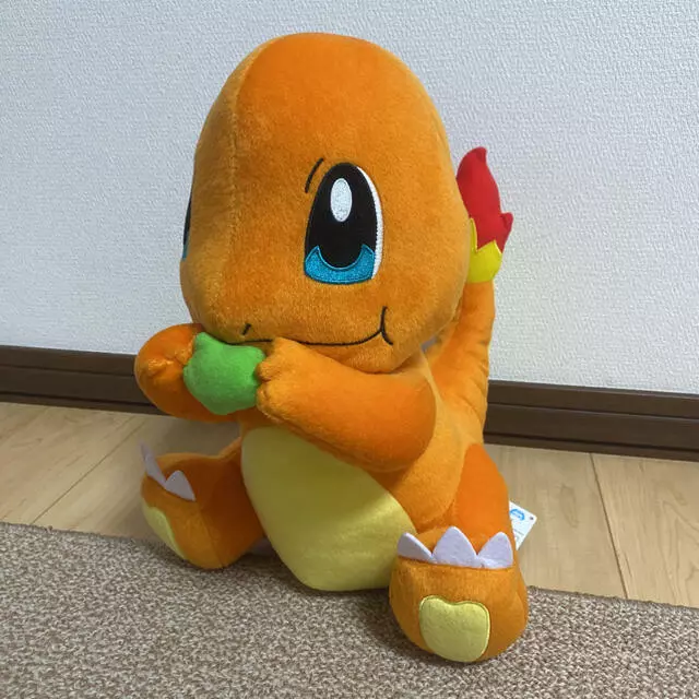 Jumbo charmander plush deals