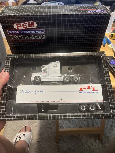 PEM Freightliner PTL PASCHALL Truck Lines Kentucky 1:64 Trailer Set Hartoy