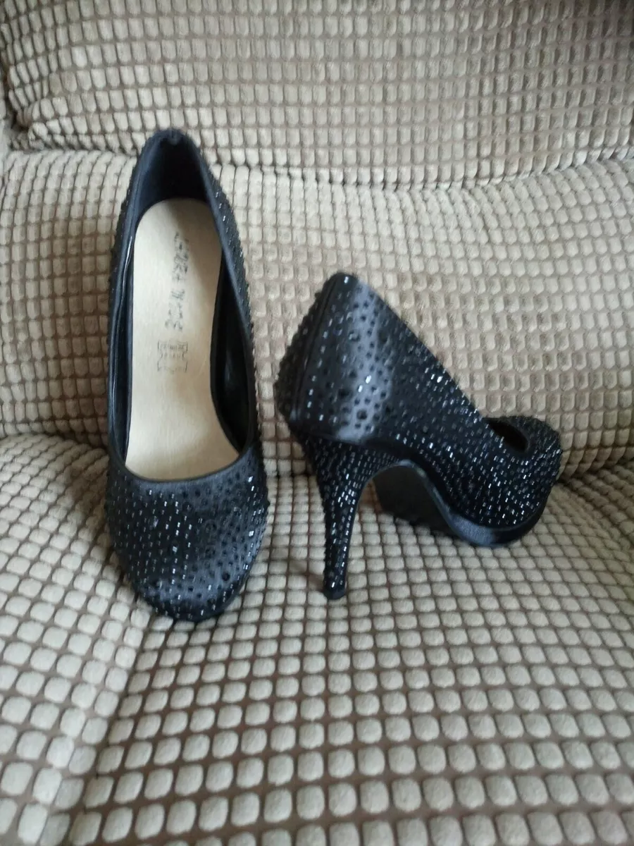 Rhinestone store embellished shoes