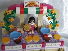 LEGO FRIENDS 41311 HEARTLAKE PIZZERIA 2017 COMPLETE NO BOX OR MANUAL