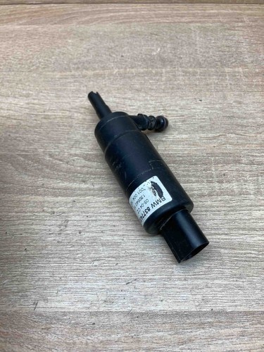 8377430 132640 10 VDO BMW E90 E91 Series WINDSCREEN HEADLIGHT WASHER PUMP - Picture 2 of 7