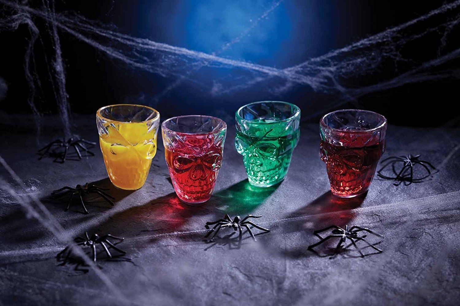 8 Skull Shot Glasses 4 Black & 4 Clear Spooky 3D Skull Shape Halloween Tableware