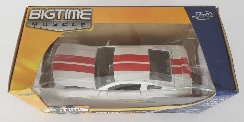 Diecast 2008 Ford Mustang GT 1/24 Jada New - Image 4 of 4