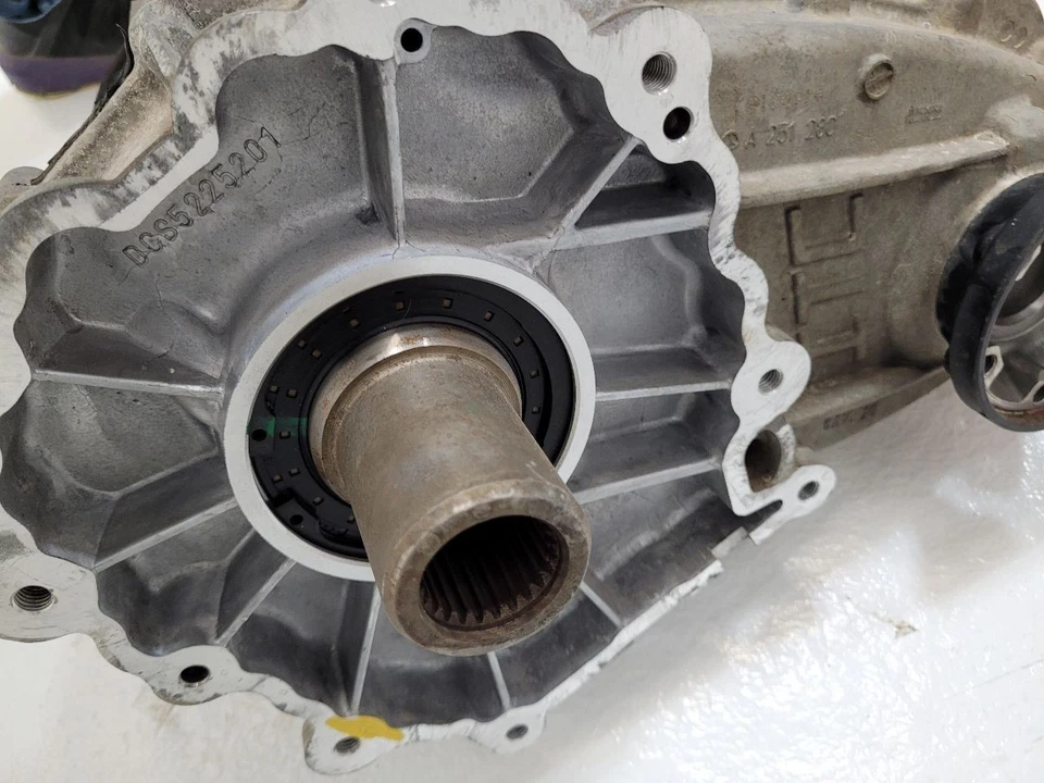 2014 - 2023 DODGE DURANGO  Transfer Case 3.6L Single Speed - Image 4 of 4