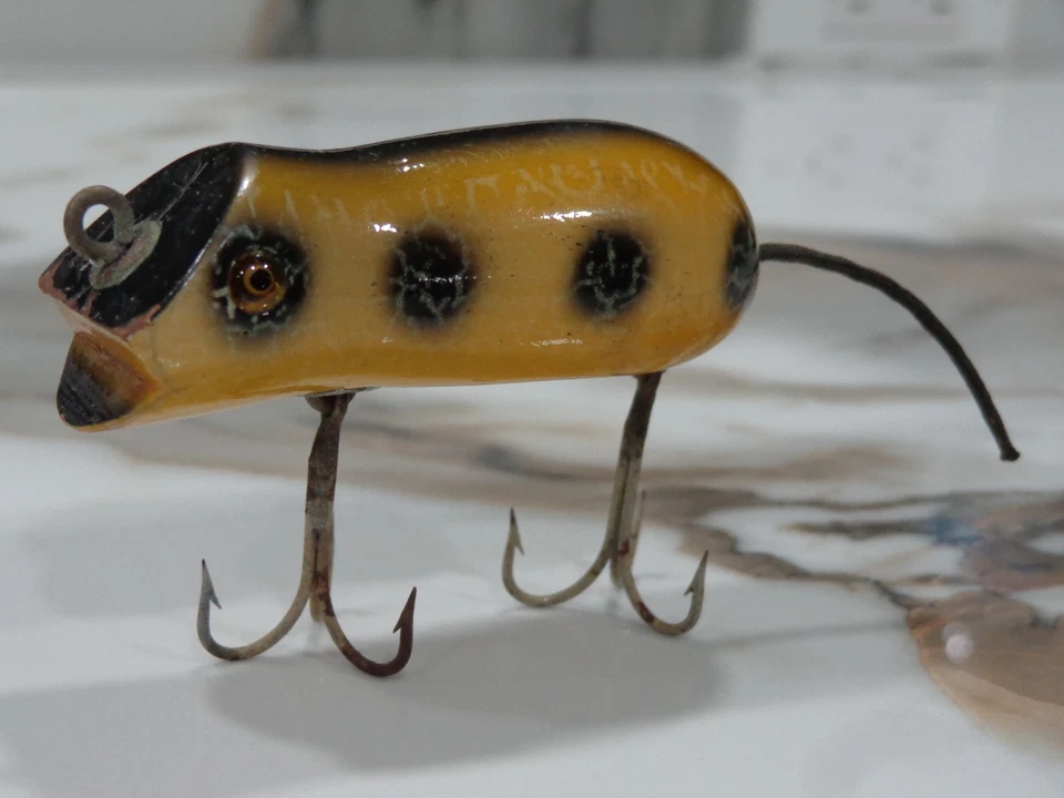 SEÑUELO DE RATÓN DE NATACIÓN DE MADERA SHAKESPEARE AÑOS 20 CON OJOS DE CRISTAL ¡MUY BONITO! IMPRESCINDIBLE VERLO! Foto 3 de 4