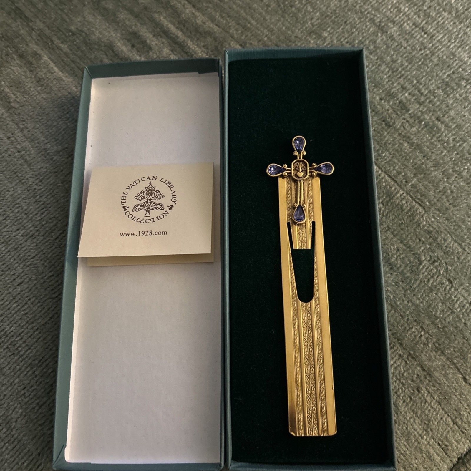 Vatican Library Collection Book Mark Gold Tone Cross With Amethyst Stones Nib
