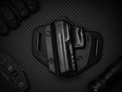 OWB Kydex/Leather Hybrid Holster with adjustable retention for FNH