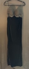 Sherri Hill Black Velvet Evening Gown w/rhinestones Bead Embellishments Size 8