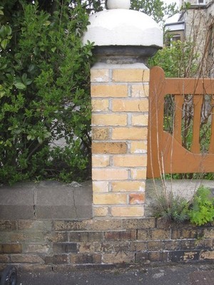 Photo A3 Modern brick pier between #2-3 Oriel Crescent Scarborough/TA03 c2010