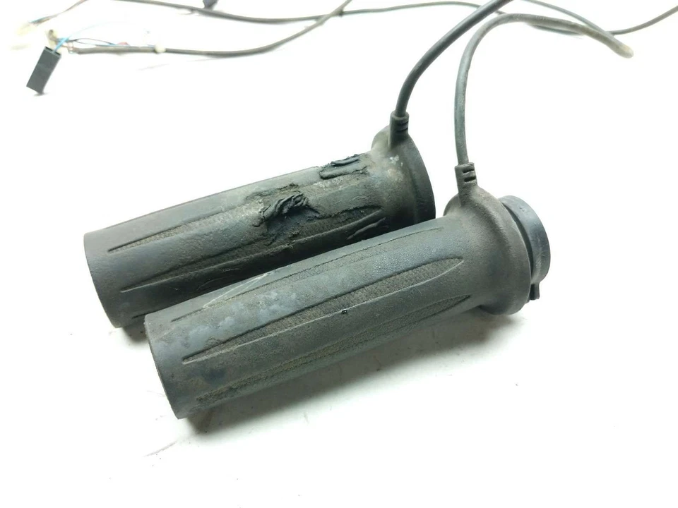 Tubo y empuñaduras de acelerador Victory Cross Roads 12 Foto 2 de 4