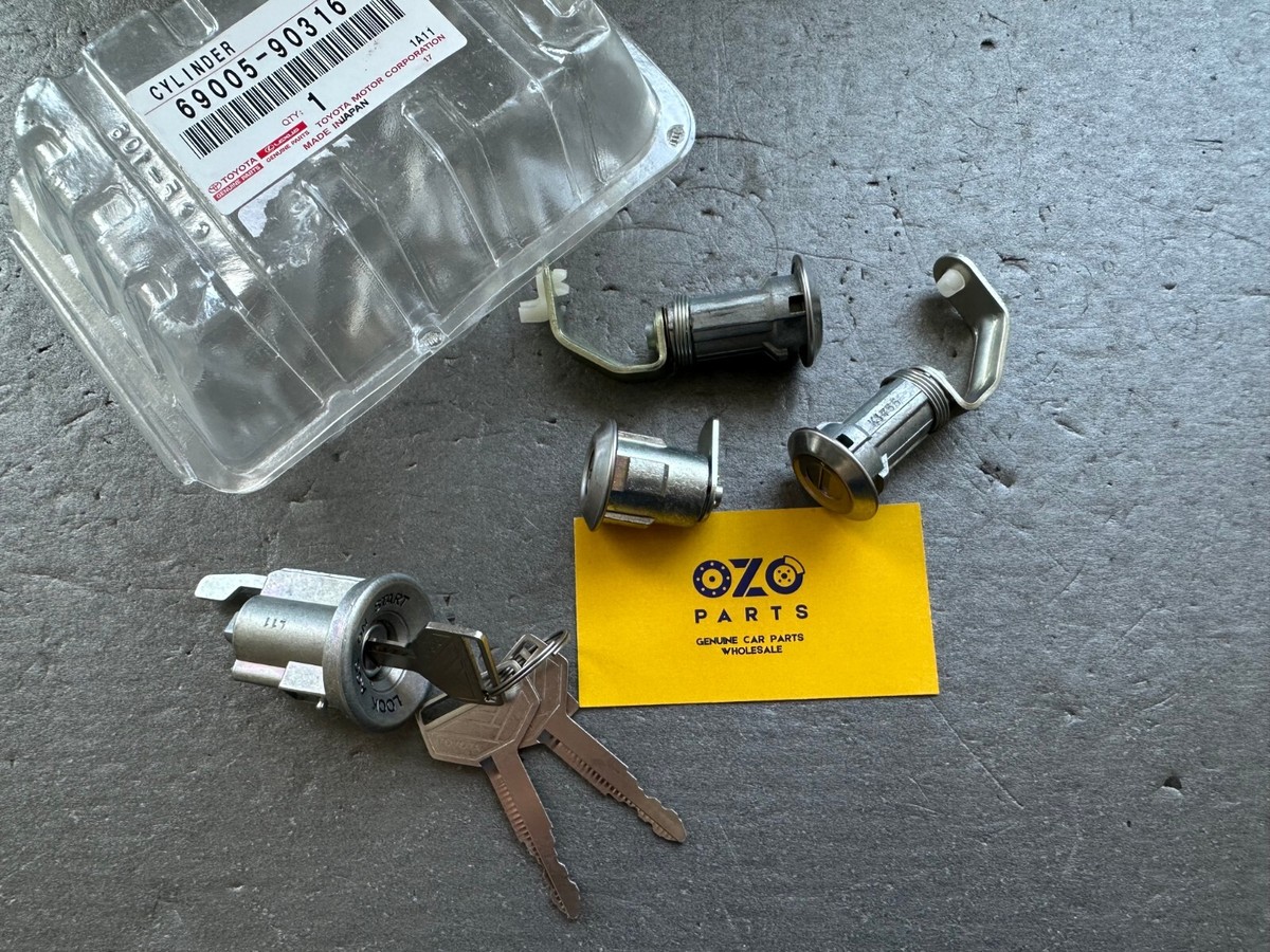Genuine Toyota Land Cruiser 40 series ignition latch and lock set