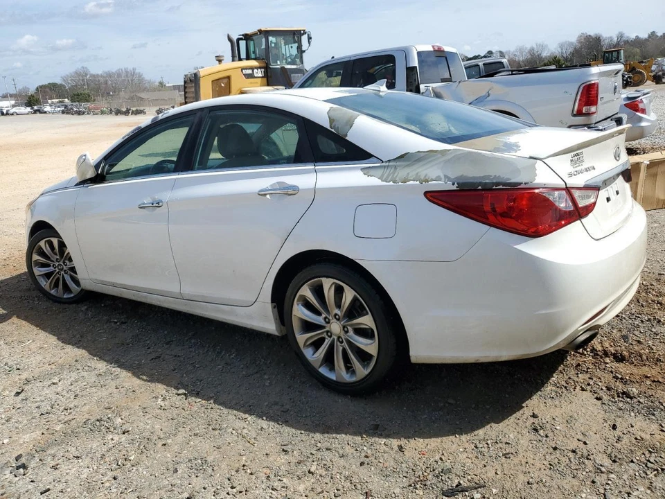 Used Air Cleaner Assembly fits: 2013 Hyundai Sonata 2.0L turbo Grade A - Image 2 of 4