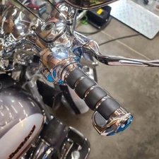 Motorcycle Chrome Handle Bar Hand Grip For Harley Davidson Softail Fatboy FLFB
