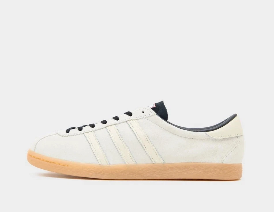 Adidas Originals x MUFC x The Stone Roses Tobacco in White Shoes
Opens in a new window or tab