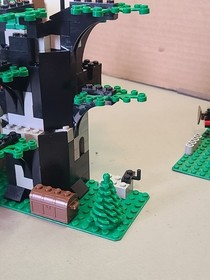 Lego Dark Forest Lot 6079 6066 & 6046 Incomplete Please Read