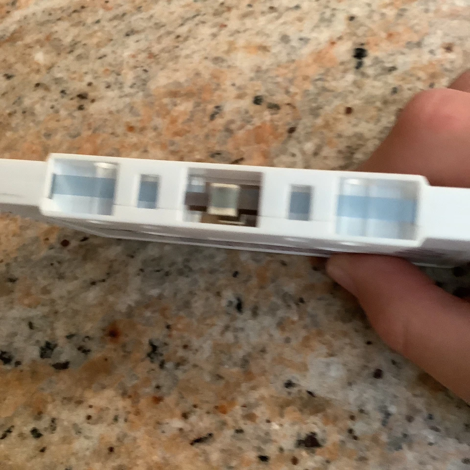 BEAUTY AND THE BEAST ORIGINAL SOUNDTRACK CASSETTE TAPE VTG 1991 DISNEY 60618-0 - Image 4 of 4