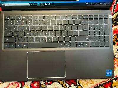 Dell Vostro 15 5510 Laptop Intel 11th i7-11390H 8GB 256GB Full HD