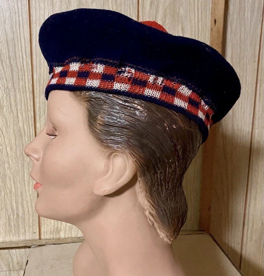 Boina de Lana Vintage Vasca De Luxe Tam Boina Hecha en Francia Roja, Blanca y Azul Foto 4 de 4