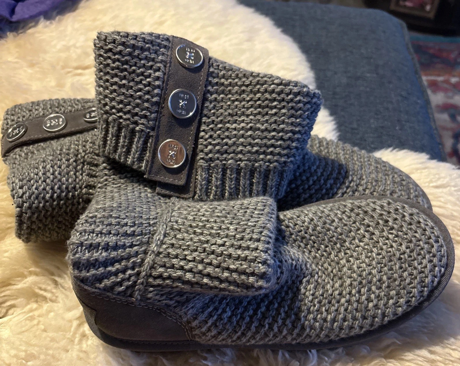 Stivali UGG grigio antracite viola cardi maglia bottoni argento donna taglia 6