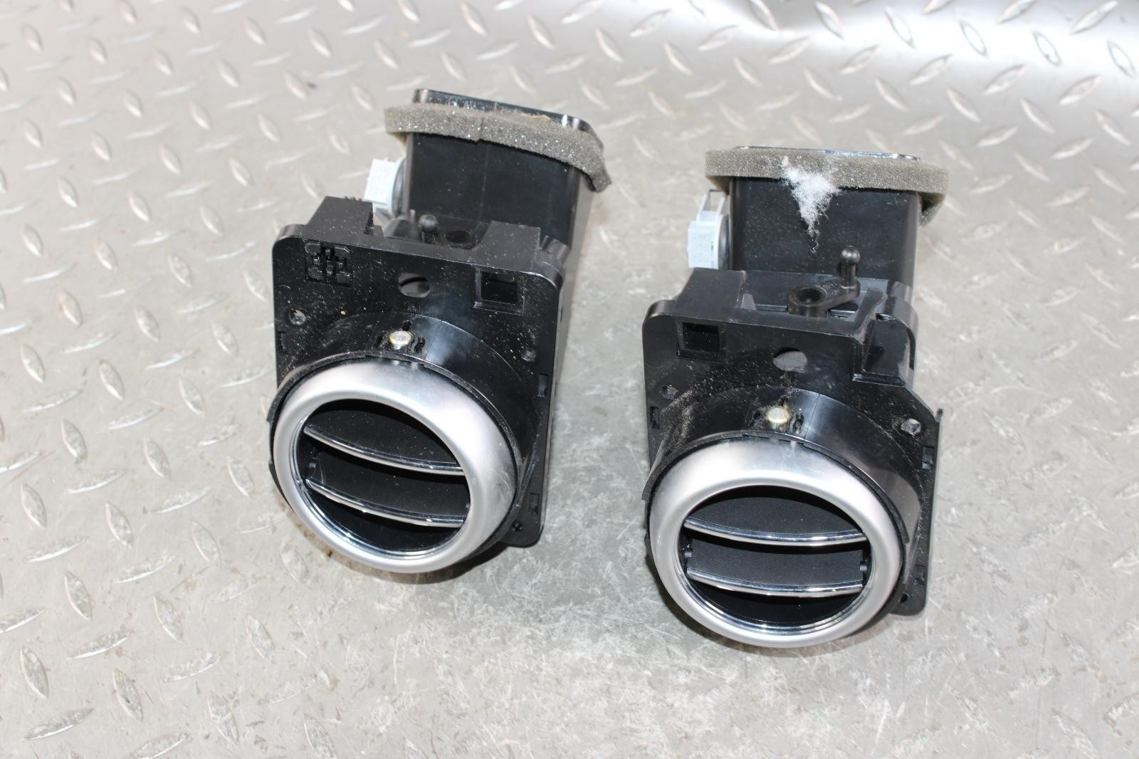 Bentley Flying Spur 2013-2018 REAR+LEFT, RIGHT Air vent