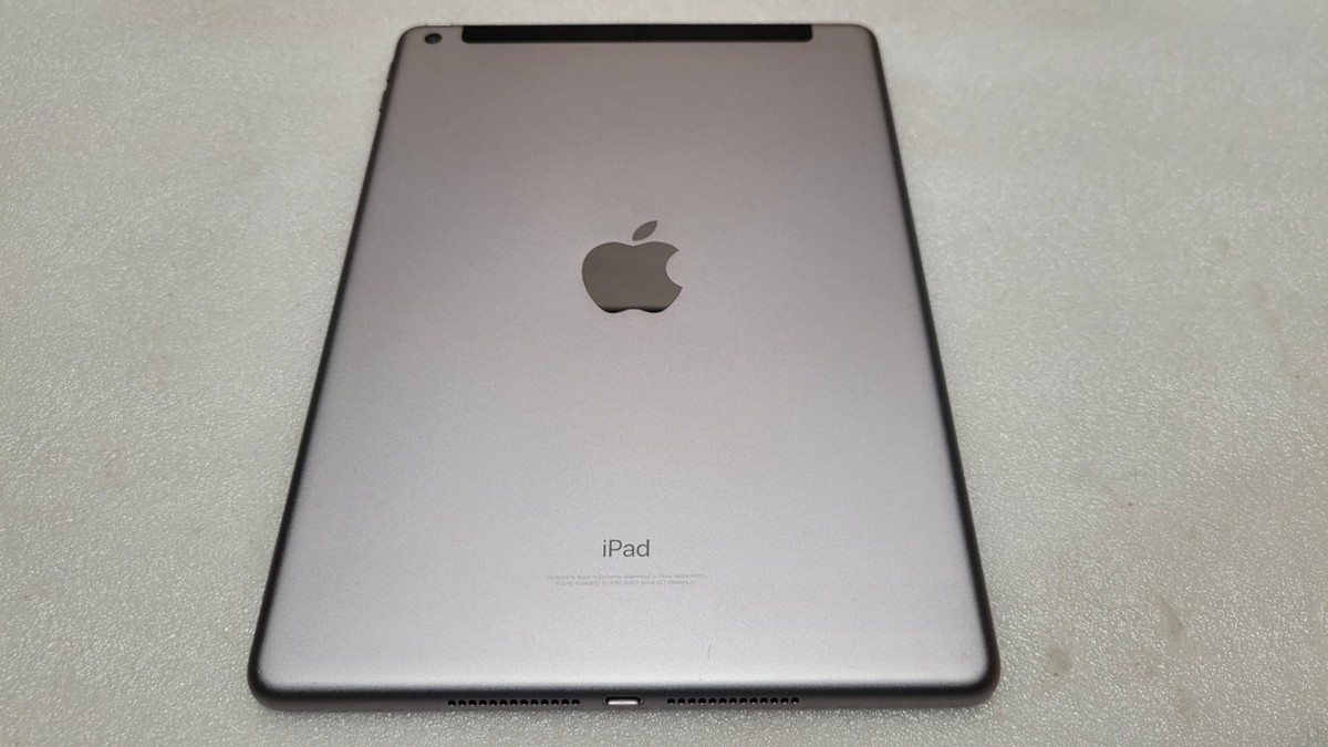 Apple iPad 5th Gen 32GB 9.7