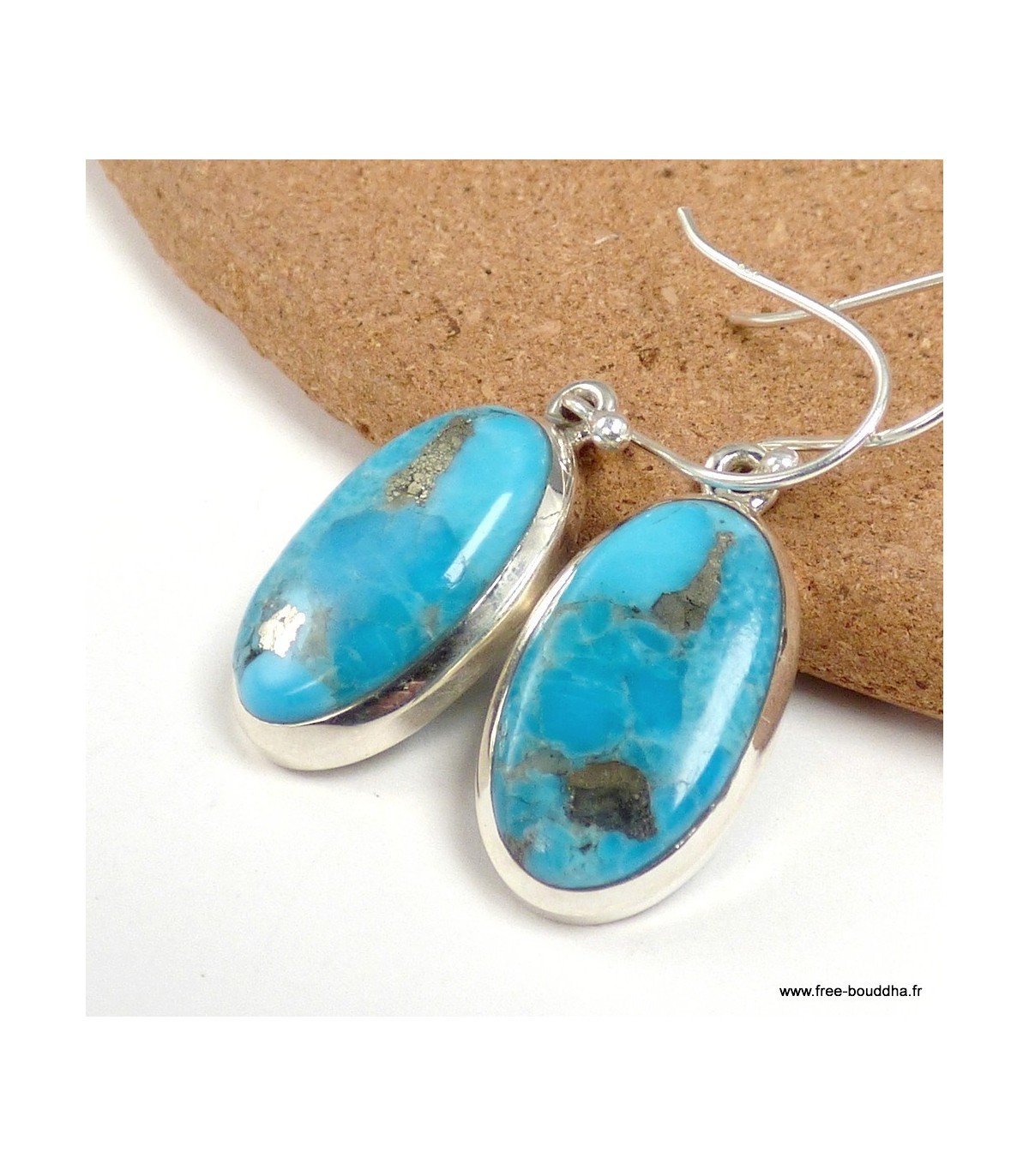Boucles d'oreilles turquoise forme ovale et pyrite pour illuminer vos tenues d'été