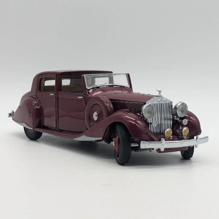 Franklin Mint 1938 Rolls-Royce Phantom III Garnet/Maroon Made in Spain - Image 2 of 4