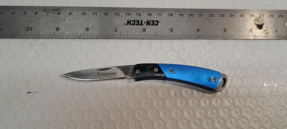 Cuchillo Carpeta Browning Azul Modelo 0081 Plegable Foto 2 de 4