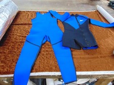 Wetsuit Scuba Diving Body Glove Men  s M/L Gently Used made in USA