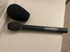 BeyerDynamic M 58 N(C) Dynamic Microphone with Windscreen